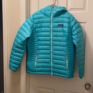 Patagonia Down Sweater jacket with hood